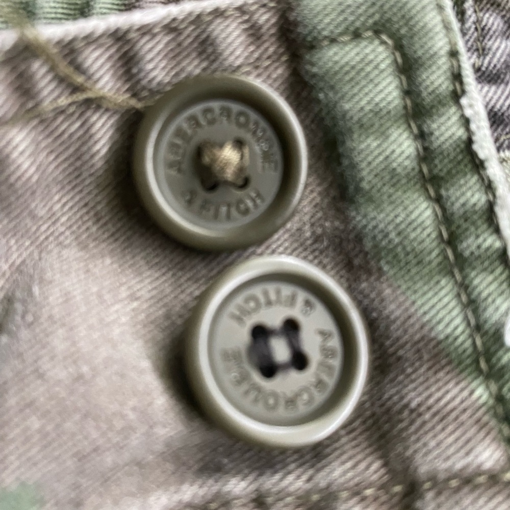 Abercrombie camo skirt - Picture 4 of 12